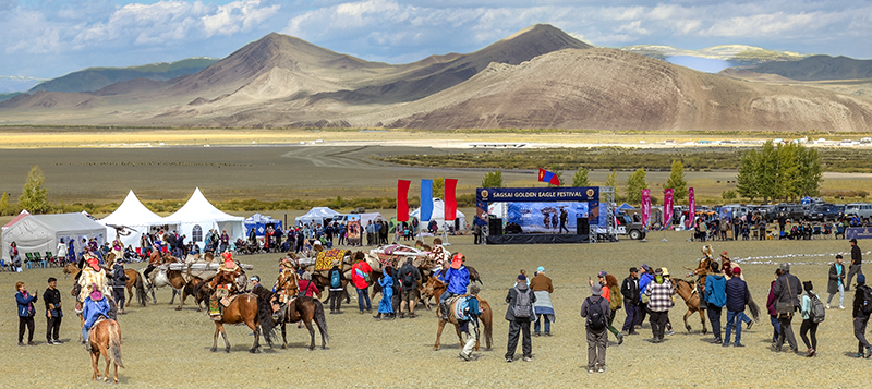 Mongolia Sagsai Golden Eagle Festival 