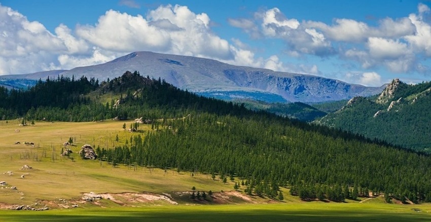 Suvarga Khairkhan mountain