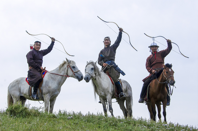 horseback archery events mongolia