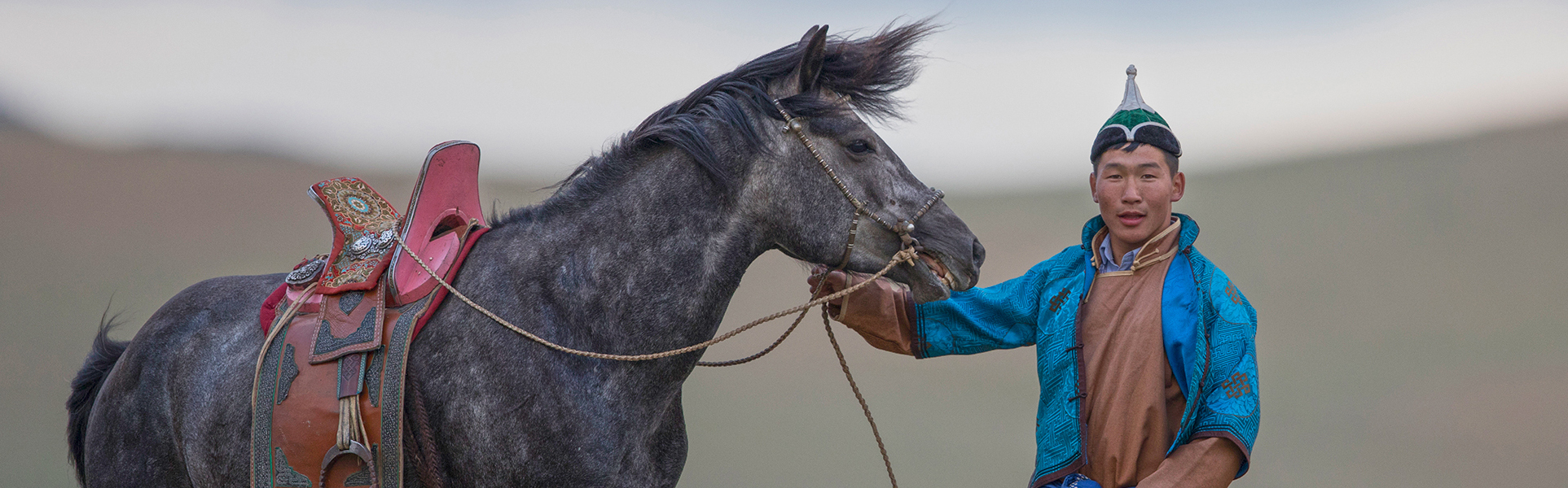 mongolia-highlights-tour-local-naadam