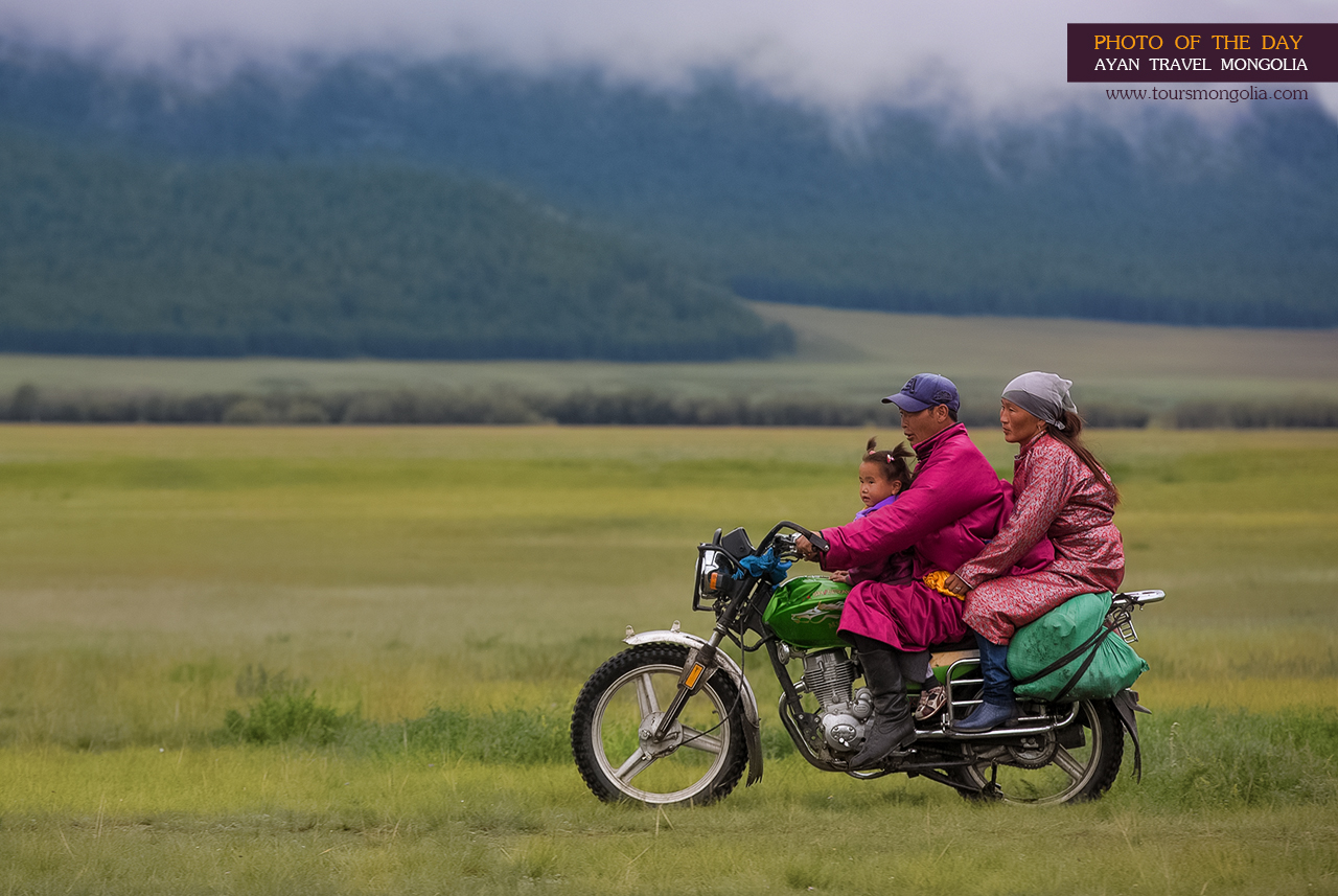 photo-of-the-day-mongolia-family